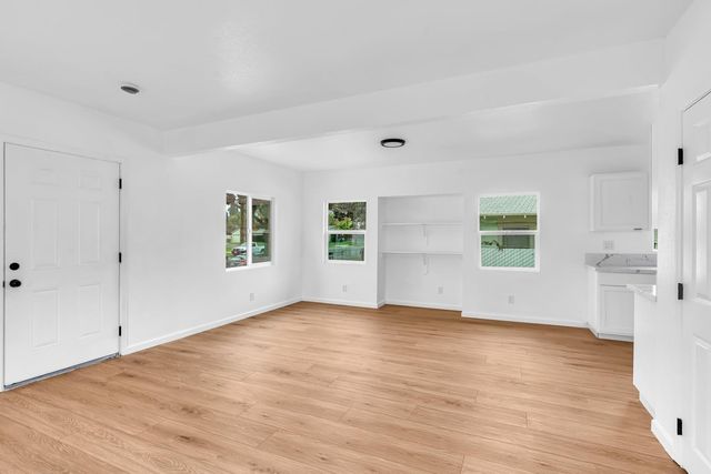 3844 E Balch, Fresno, CA 93702