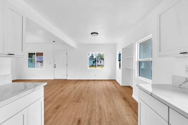 3844 E Balch, Fresno, CA 93702