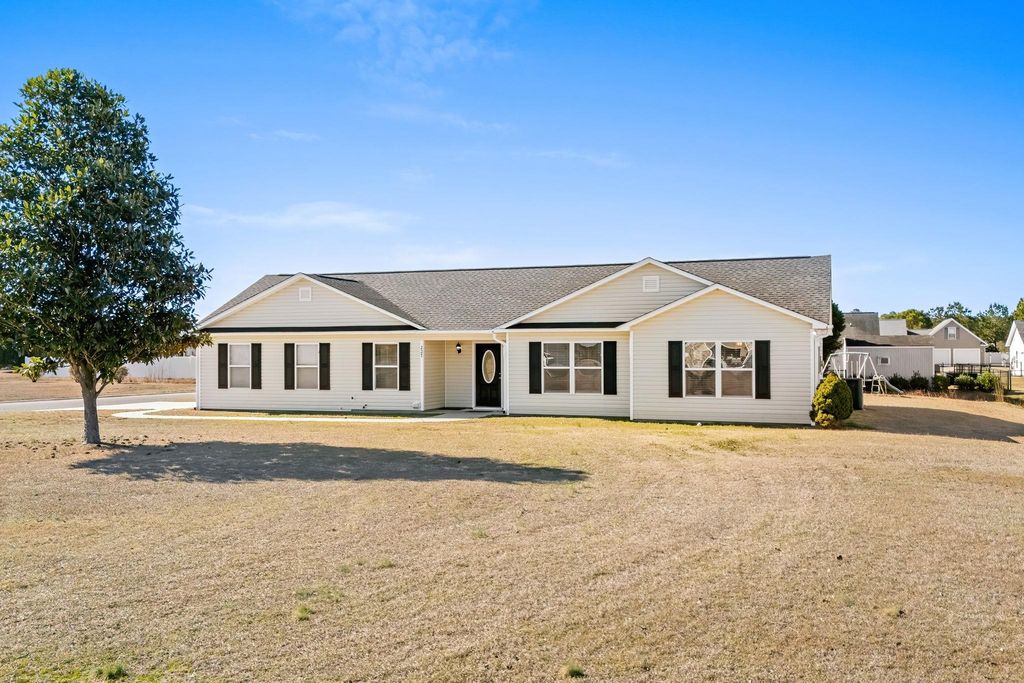 227 Sweetbay Magnolia St., Loris, SC 29569