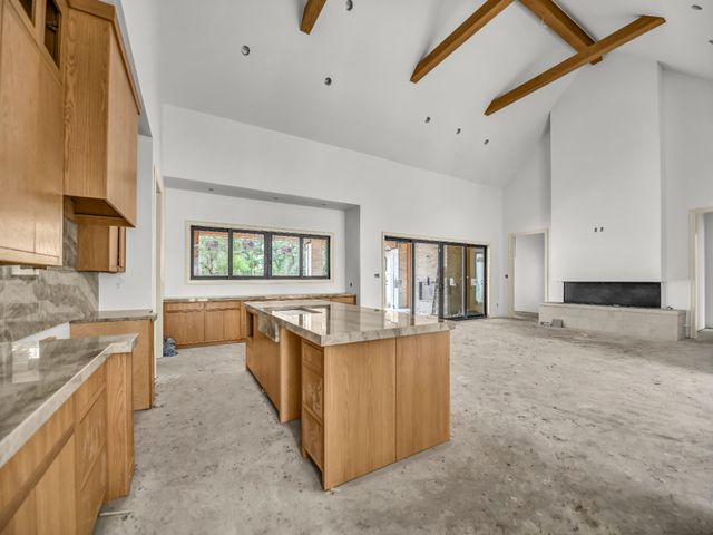 520 Royal Santana Run, Weatherford, TX 76087