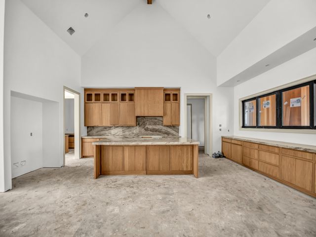 520 Royal Santana Run, Weatherford, TX 76087