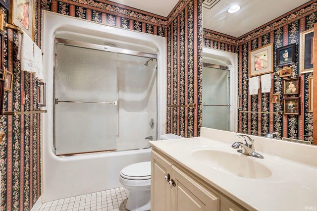 1728 W North Shore Drive, South Bend, IN 46617