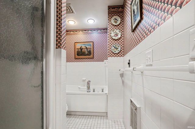 1728 W North Shore Drive, South Bend, IN 46617