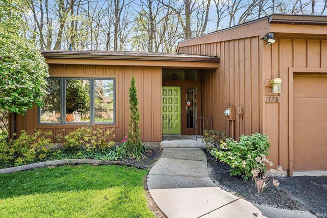 1728 W North Shore Drive, South Bend, IN 46617