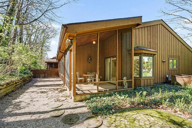 1728 W North Shore Drive, South Bend, IN 46617