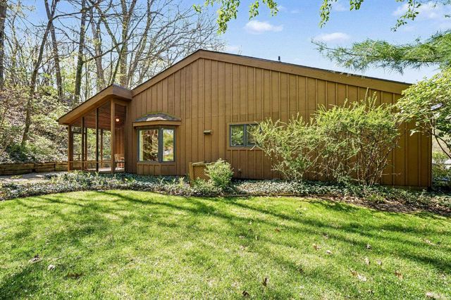 1728 W North Shore Drive, South Bend, IN 46617