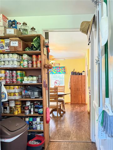 614 NE 2nd Street, Atkins, AR 72823