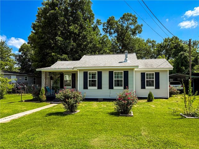 614 NE 2nd Street, Atkins, AR 72823
