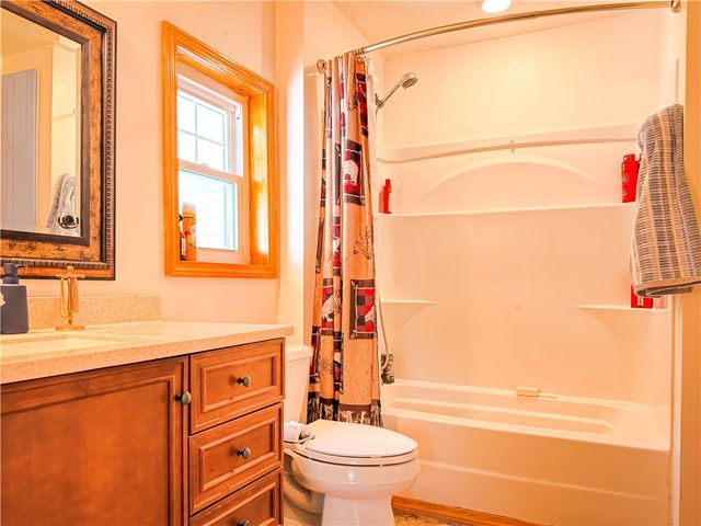 614 NE 2nd Street, Atkins, AR 72823