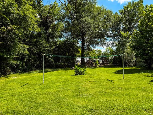 614 NE 2nd Street, Atkins, AR 72823