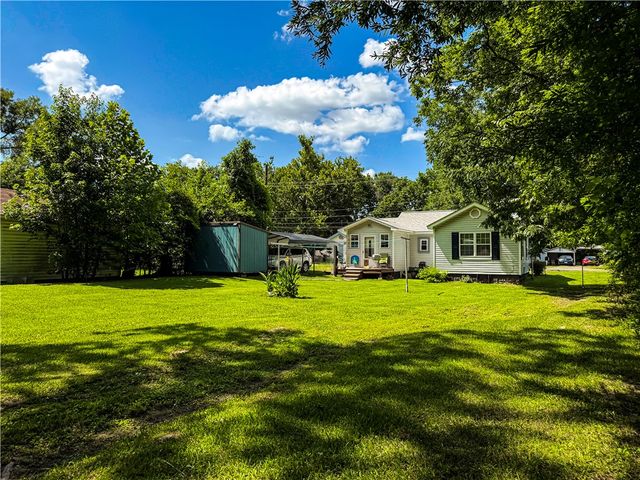 614 NE 2nd Street, Atkins, AR 72823
