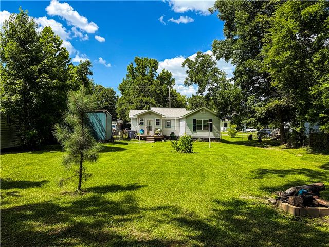 614 NE 2nd Street, Atkins, AR 72823