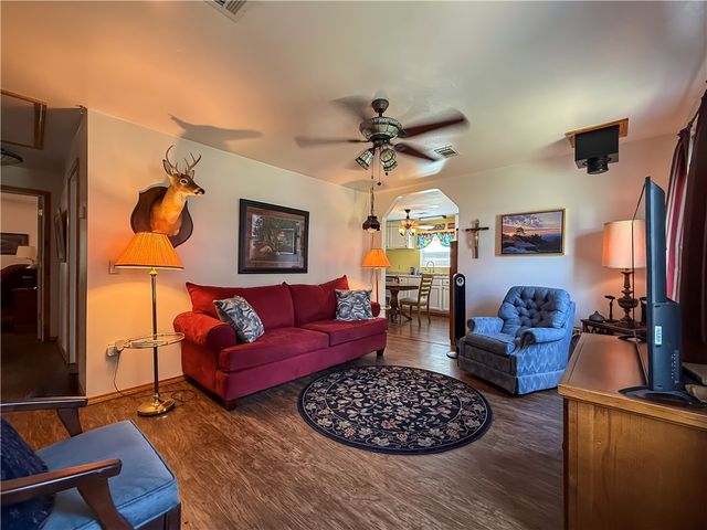 614 NE 2nd Street, Atkins, AR 72823