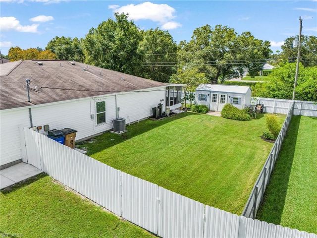 6073 Latimer AVE, Fort Myers, FL 33905