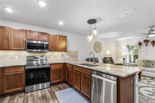 6073 Latimer AVE, Fort Myers, FL 33905
