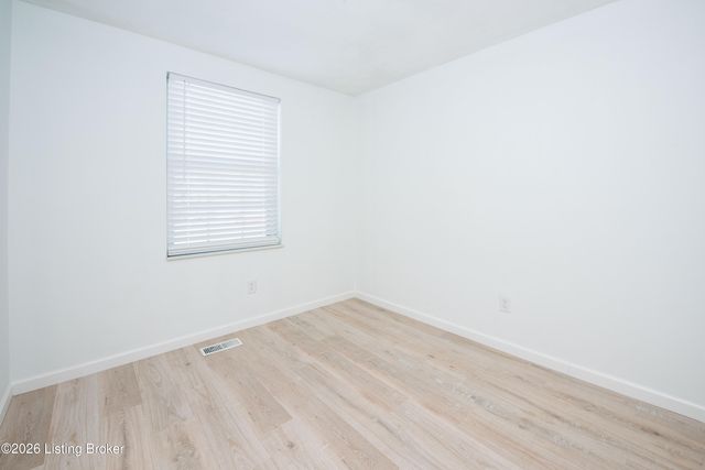 417 Saguaro Dr, Louisville, KY 40229