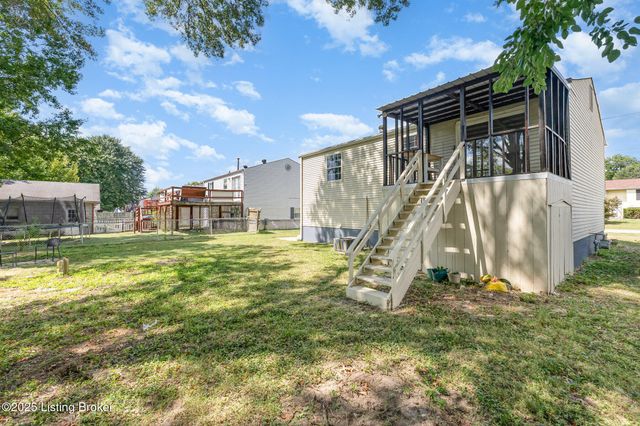 417 Saguaro Dr, Louisville, KY 40229