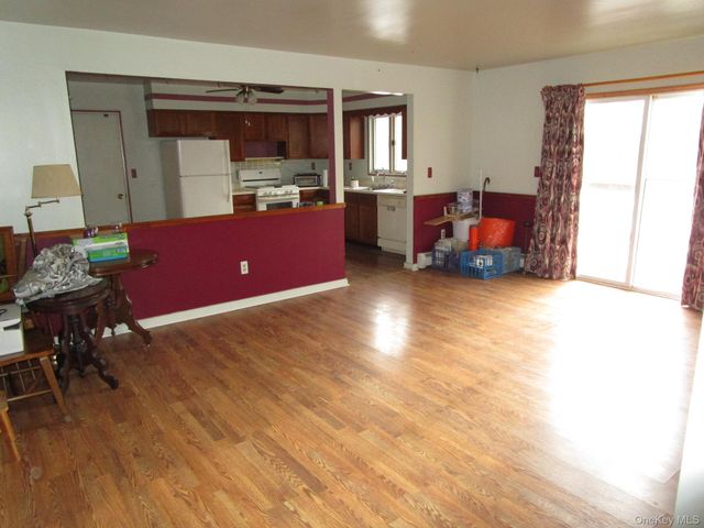 69 County Route 93, New Hampton, NY 10958