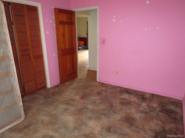 69 County Route 93, New Hampton, NY 10958