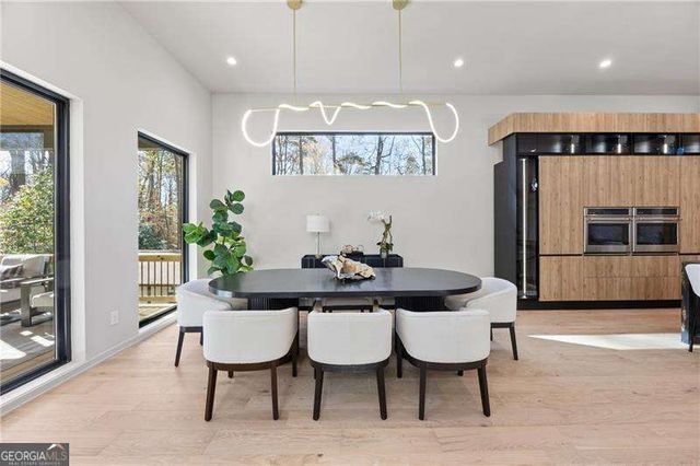 633 Pauley Place, Sandy Springs, GA 30328