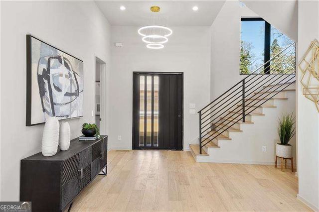 633 Pauley Place, Sandy Springs, GA 30328