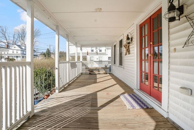 215 South St, Wrentham, MA 02093