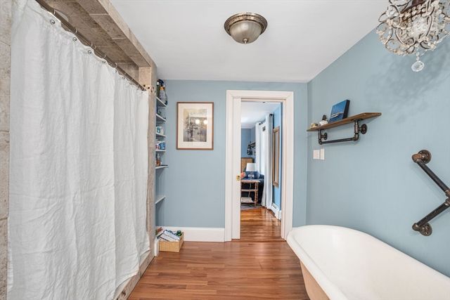 215 South St, Wrentham, MA 02093