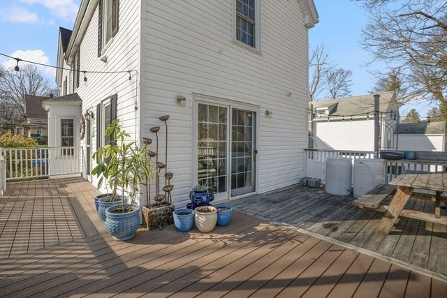 215 South St, Wrentham, MA 02093
