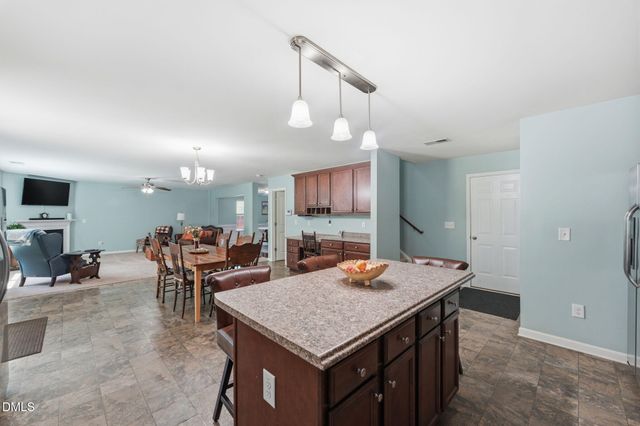 121 Solstice Drive, Haw River, NC 27258