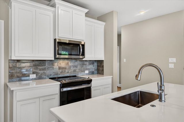 213 S Atwood Street, Boyd, TX 76023