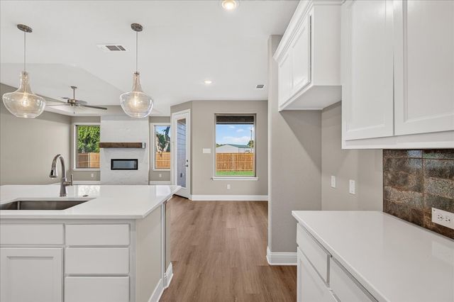 213 S Atwood Street, Boyd, TX 76023