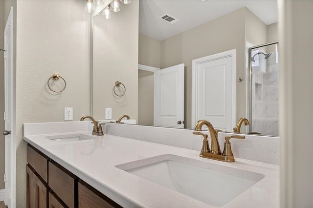 213 S Atwood Street, Boyd, TX 76023