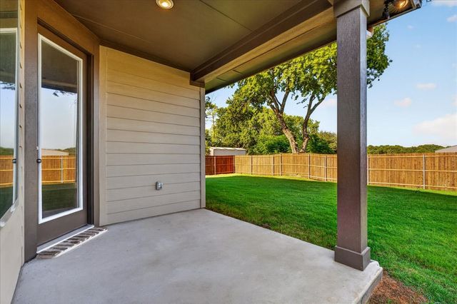 213 S Atwood Street, Boyd, TX 76023