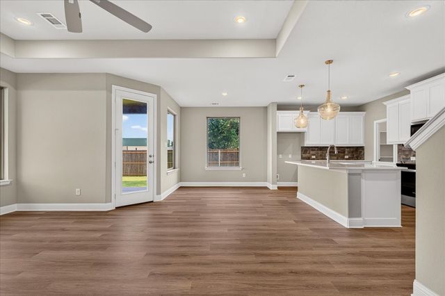 213 S Atwood Street, Boyd, TX 76023