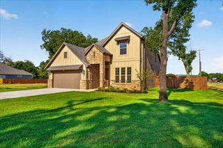 213 S Atwood Street, Boyd, TX 76023