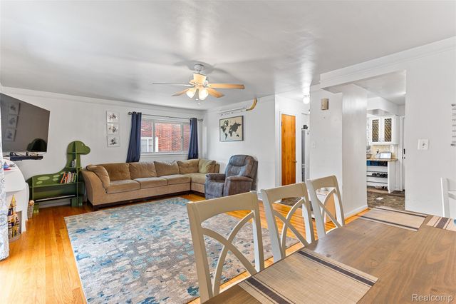 23020 Farmington Road, Farmington, MI 48336