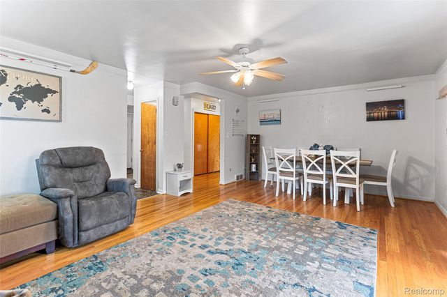 23020 Farmington Road, Farmington, MI 48336