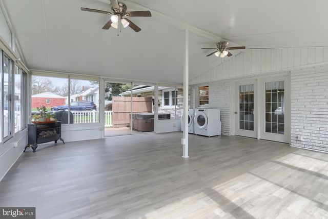 406 WILSHIRE DR, Cleona, PA 17042