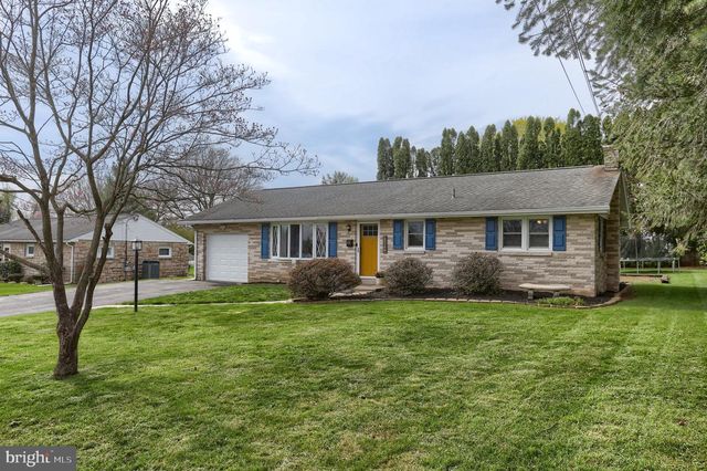 406 WILSHIRE DR, Cleona, PA 17042