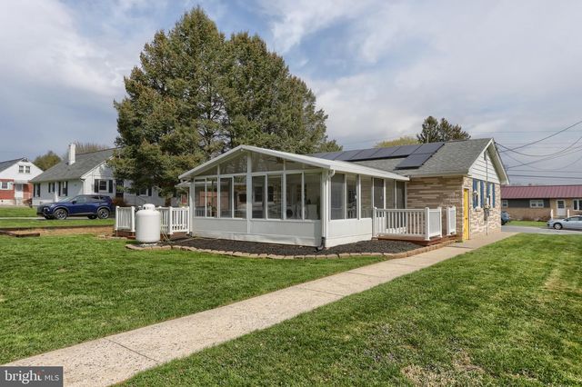 406 WILSHIRE DR, Cleona, PA 17042