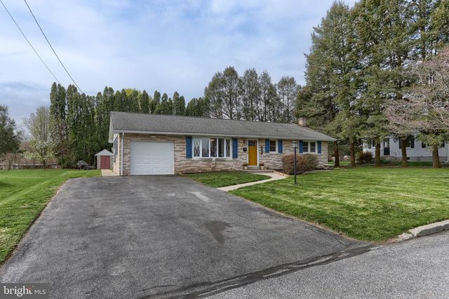 406 WILSHIRE DR, Cleona, PA 17042