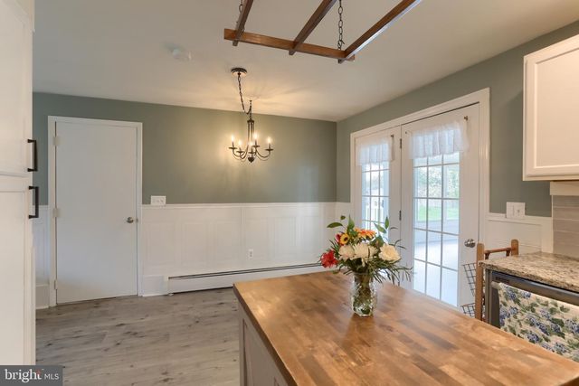 406 WILSHIRE DR, Cleona, PA 17042
