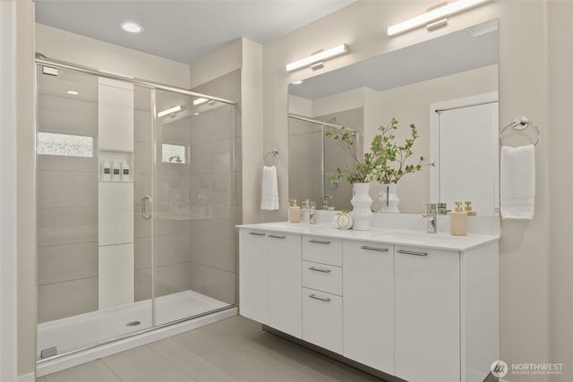 33475 Three Lakes Lane, Black Diamond, WA 98010