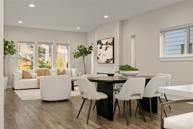 33475 Three Lakes Lane, Black Diamond, WA 98010