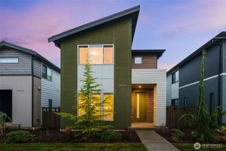 33475 Three Lakes Lane, Black Diamond, WA 98010