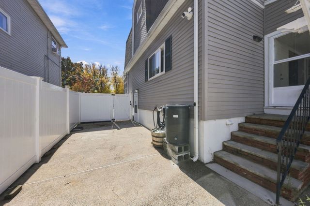 65 Second St, Medford, MA 02155