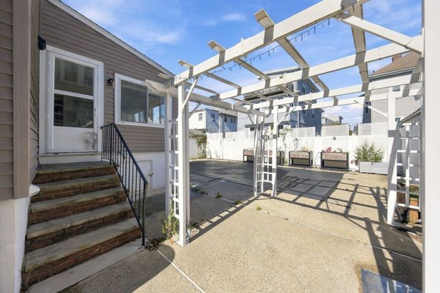 65 Second St, Medford, MA 02155