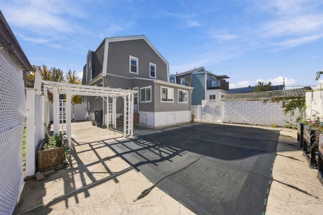 65 Second St, Medford, MA 02155
