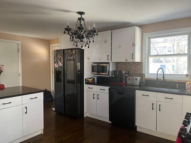 52 Troy Lane 52, Newton, MA 02468