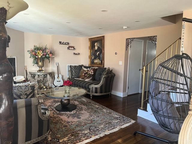 52 Troy Lane 52, Newton, MA 02468